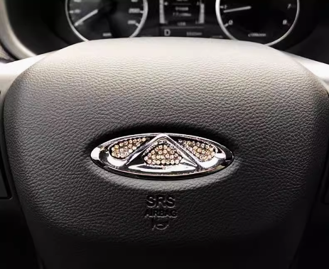 Samolepka na volant s křišťálovou krystalovou barvou