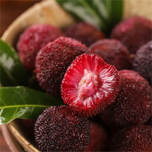 Obří bobule: Velikost pingpongového míčku, ⭐Chuť kombinace jahod a třešní