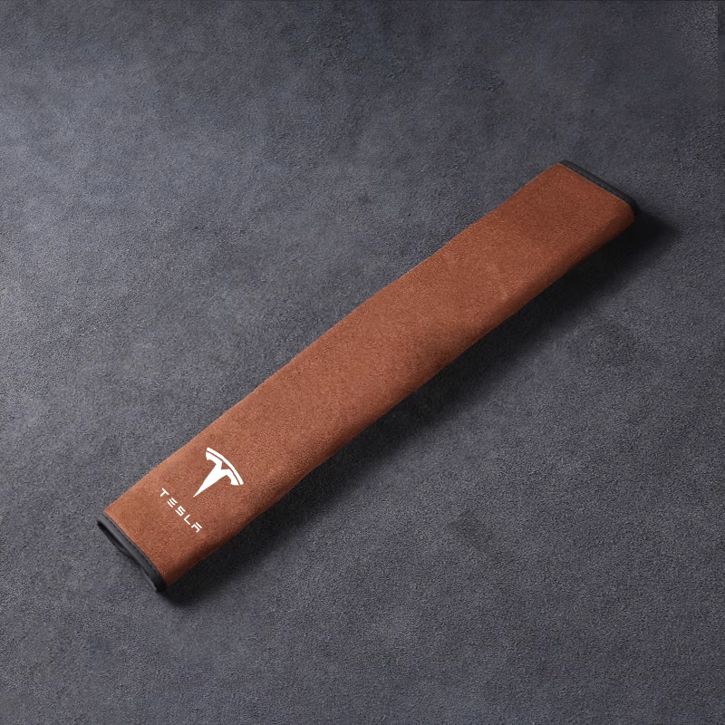 Kryt bezpečnostního pásu SilkLeather - ochrana krku a možnost loga