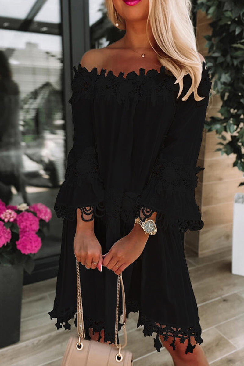 Dámské krajkové minišaty bez ramínek