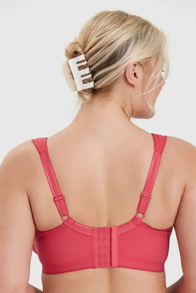 Triumph - (4 ks.) Podprsenka push-up s velkými košíčky