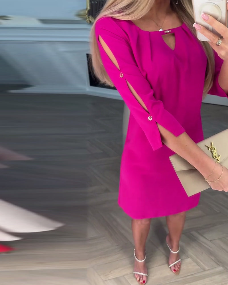 Elegantní, jednobarevné, jednoduché šaty ve tvaru V