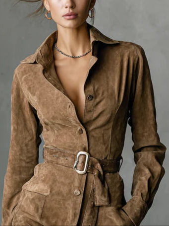 Semišové midi šaty s jednou řadou klop a dlouhými rukávy