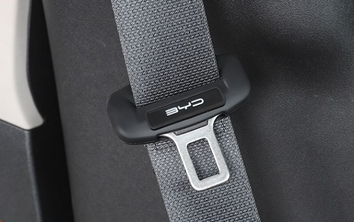 Ochranný kryt na sponu na bezpečnostní pás v autě🎉2 ks.🎉