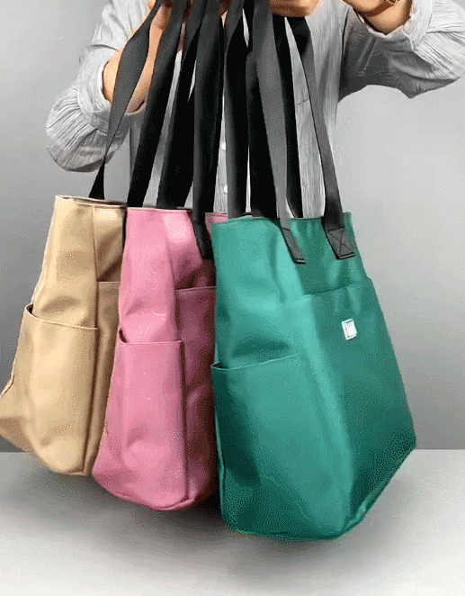 🔥Voděodolná nylonová taška přes rameno s velkou kapacitou a několika kapsami👜