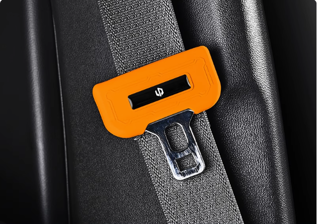 Ochranný kryt na sponu na bezpečnostní pás v autě🎉2 ks.🎉