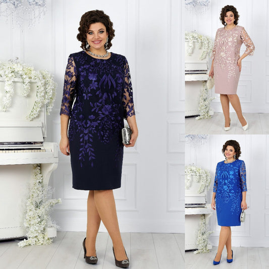 Oversized šaty s krajkovým patchworkem a potiskem