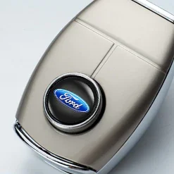 ✨Kupte 1 a získejte 1 zdarma✨Kovový prodlužovač bezpečnostního pásu pro luxusní vozidla