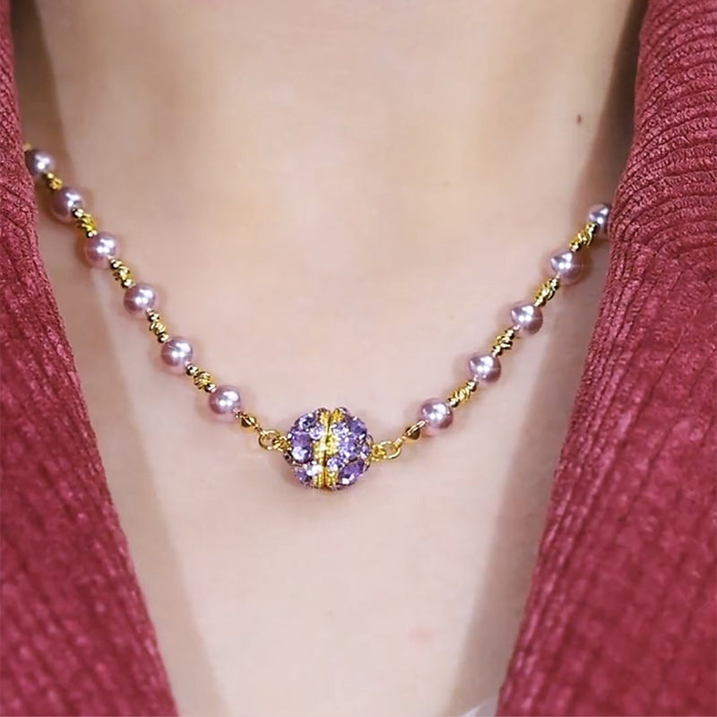 Elegantní náhrdelník, třpytivý - “Magnetické srdce“