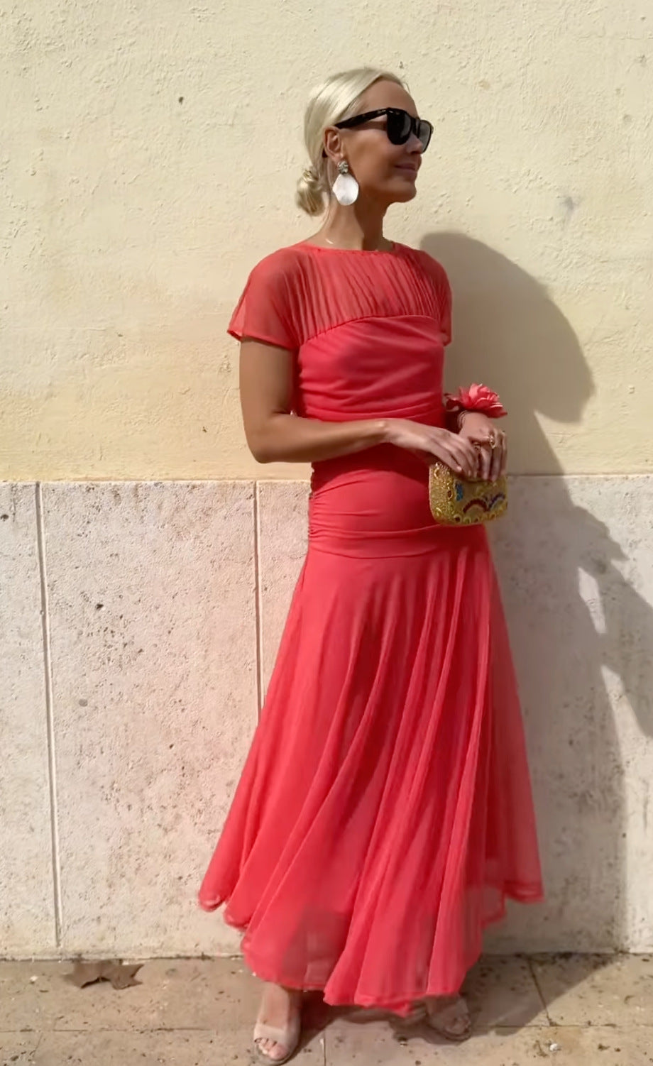 Dámské ležérní šifonové šaty s kulatým výstřihem a prošíváním