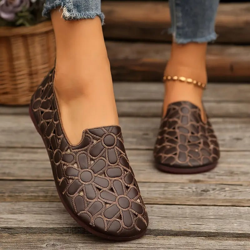 🔥Poslední den 50% sleva - Dámské baleríny Oxford s květinovým výřezem a ortopedickými vložkami