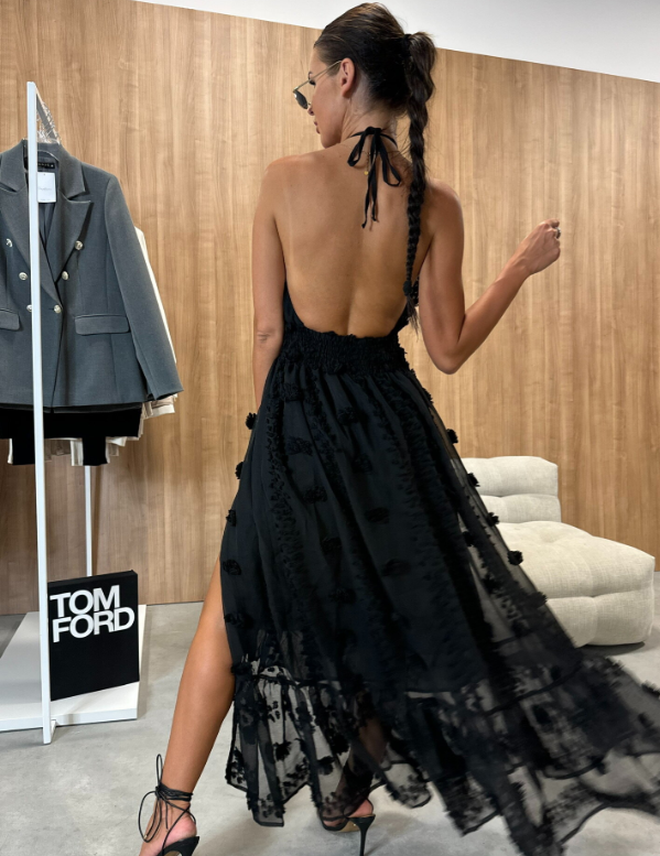 Dámské módní letní šaty s otevřenými zády a velkým rozparkem