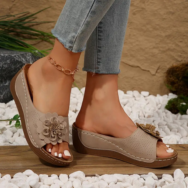 🔥 Poslední den 50% sleva - Dámské květinové sandály