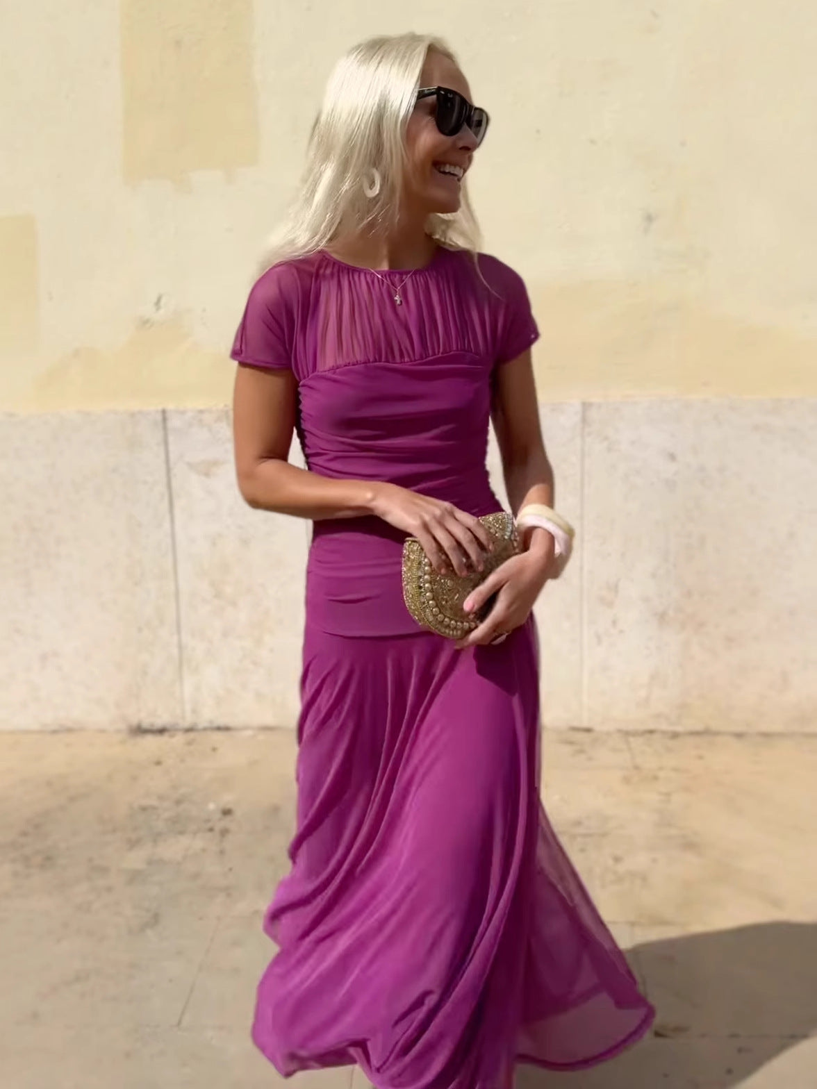 Dámské ležérní šifonové šaty s kulatým výstřihem a prošíváním