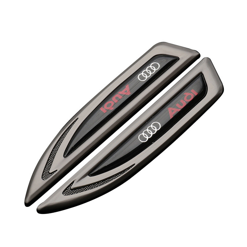 Univerzální samolepka na auto s logem, kovová, personalizovaná (2 ks)