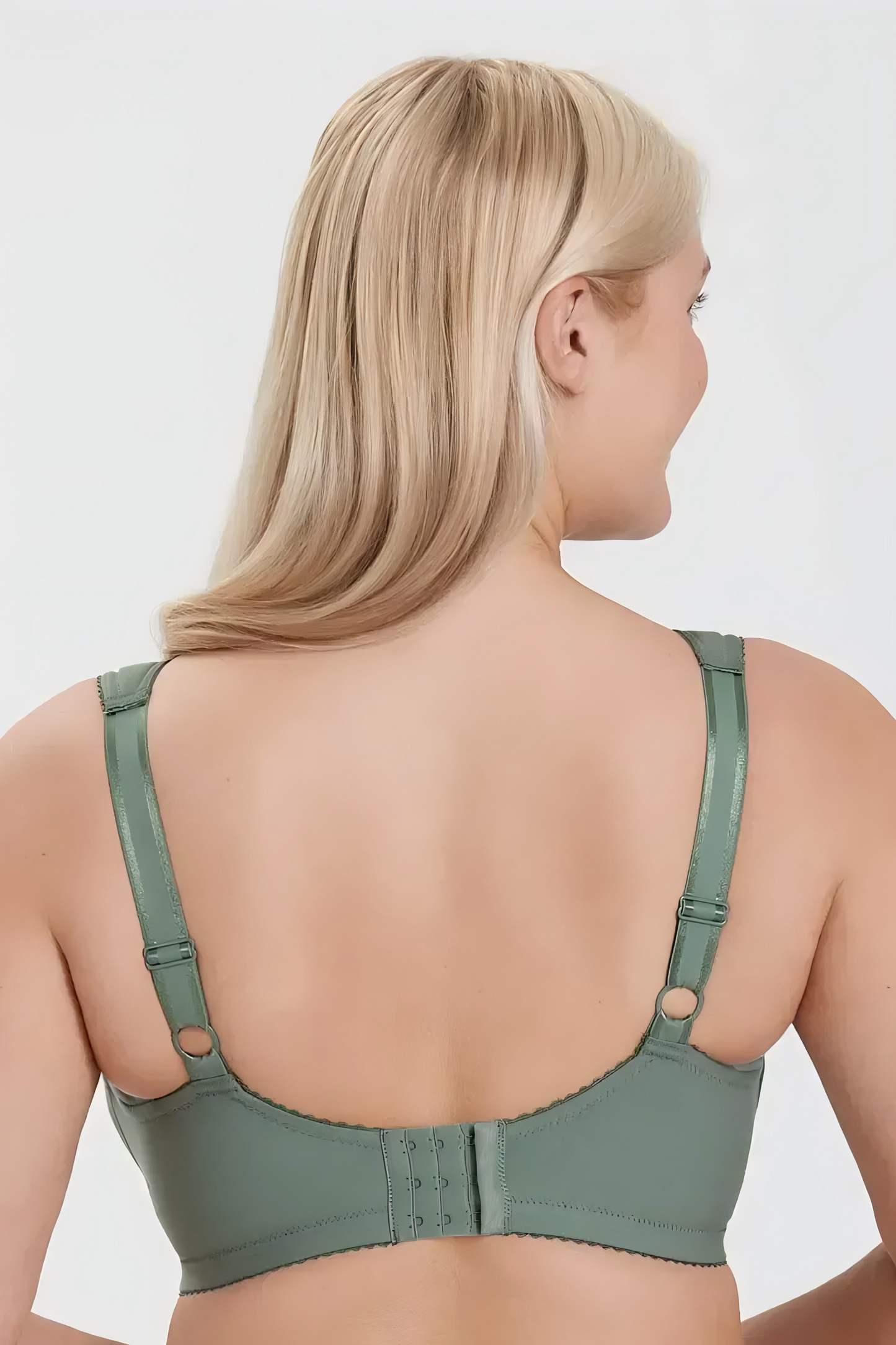 Triumph - 3 kusy💥 Krajková podprsenka - Kupte 1 a získejte 2 zdarma