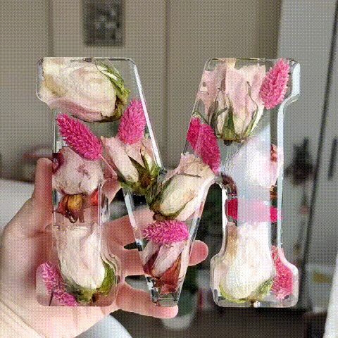 🌸Ručně vyrobené noční světlo z květinové pryskyřice