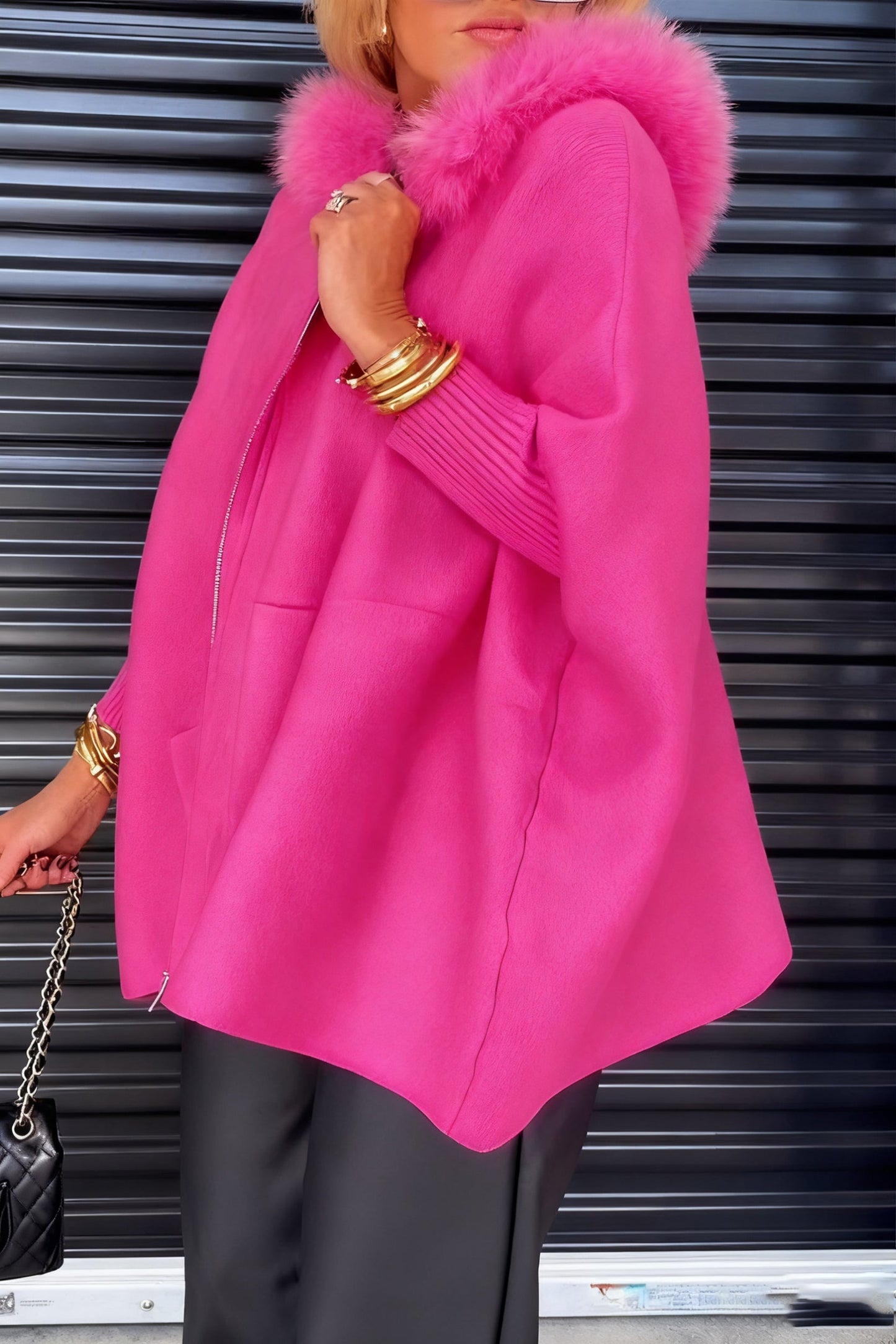 Dámská ležérní bunda s jednobarevným kožešinovým límcem