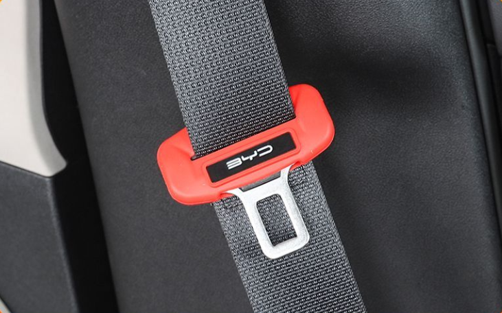 Ochranný kryt na sponu na bezpečnostní pás v autě🎉2 ks.🎉