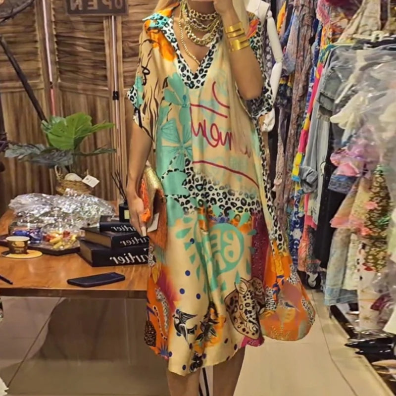 Dámské šaty s krátkým rukávem a hlubokým výstřihem do V