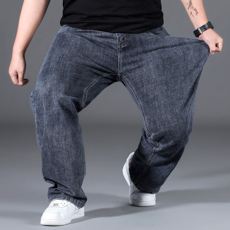 Stylové, uvolněné džíny s vysokým pasem a rovnými nohavicemi