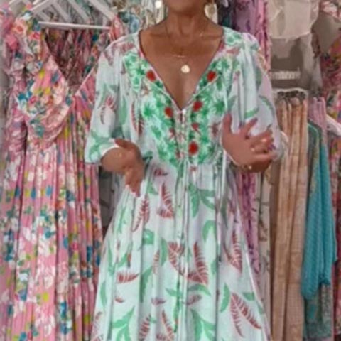 Módní dámské maxi šaty s páskem a výstřihem do V