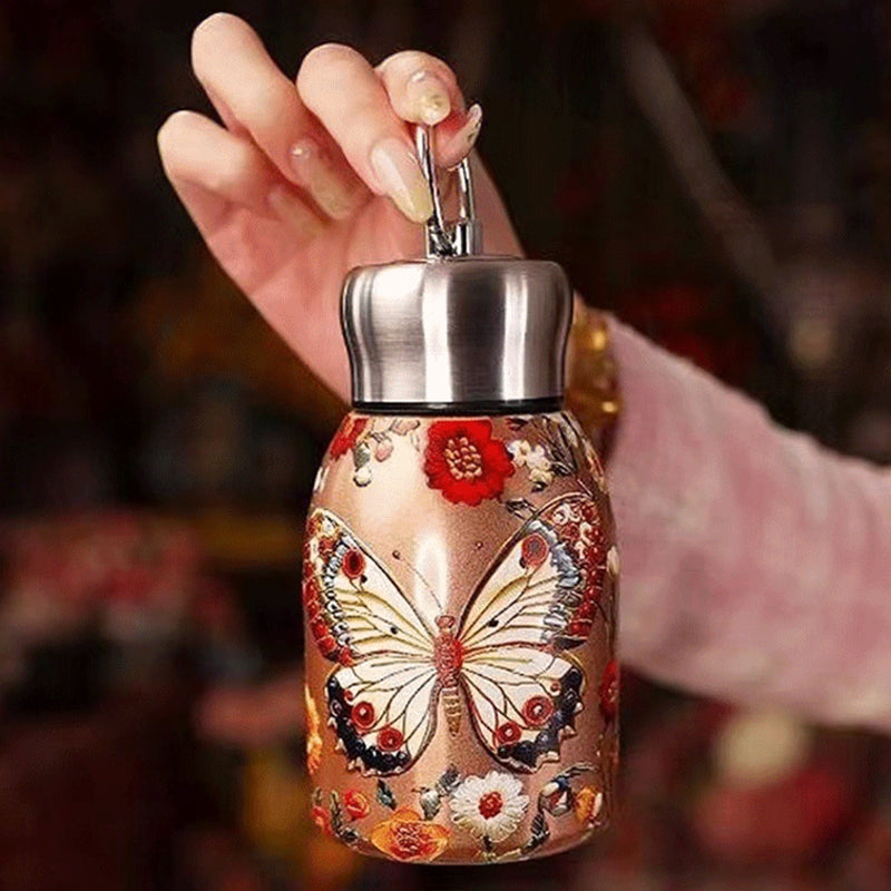 Stylová a přenosná izolovaná láhev na vodu