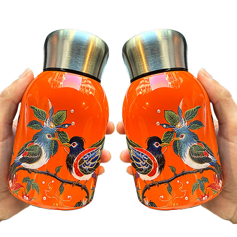 Stylová a přenosná izolovaná láhev na vodu