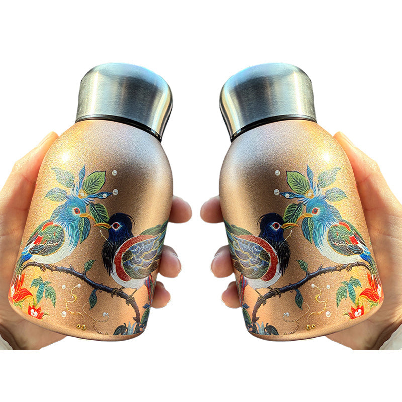 Stylová a přenosná izolovaná láhev na vodu