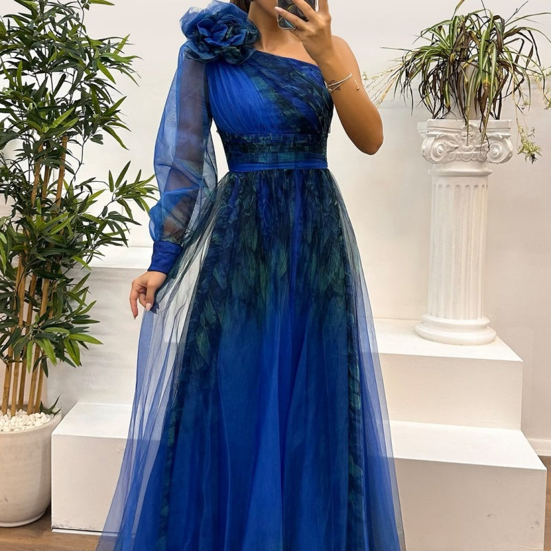 Dámské potištěné šaty se šikmými rameny