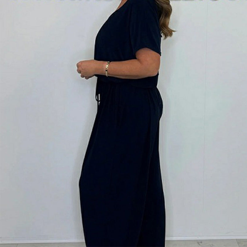 Jednobarevný overal s výstřihem do V