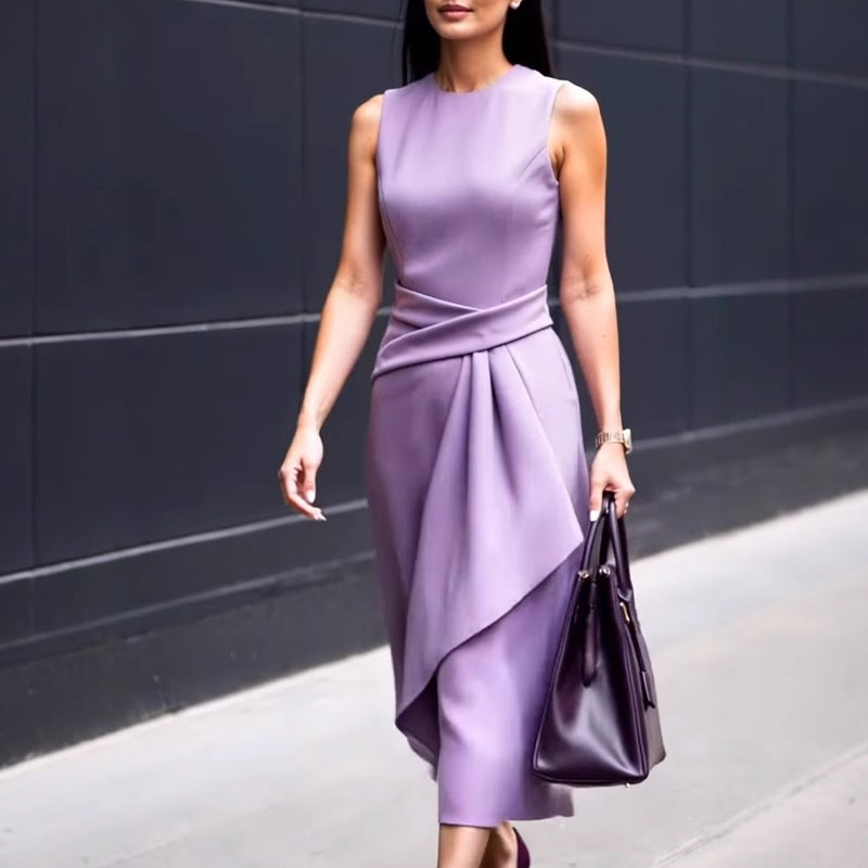 Dámské šaty s kulatým výstřihem