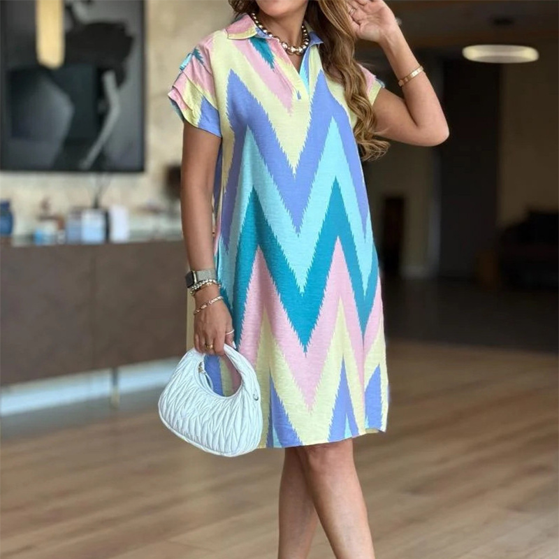 Krásné dámské šaty s potiskem a volným střihem