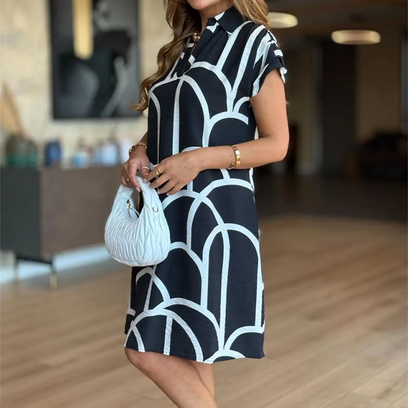 Krásné dámské šaty s potiskem a volným střihem