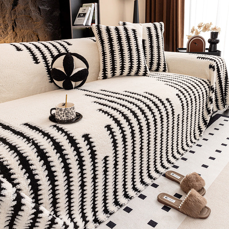 Měkký, protiskluzový plyšový potah na pohovku