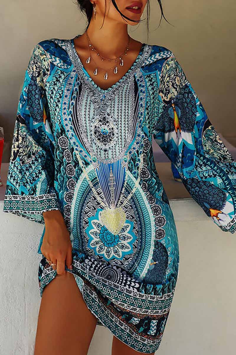 Dámské neformální šaty s dlouhým rukávem a výstřihem do V s etnickým potiskem