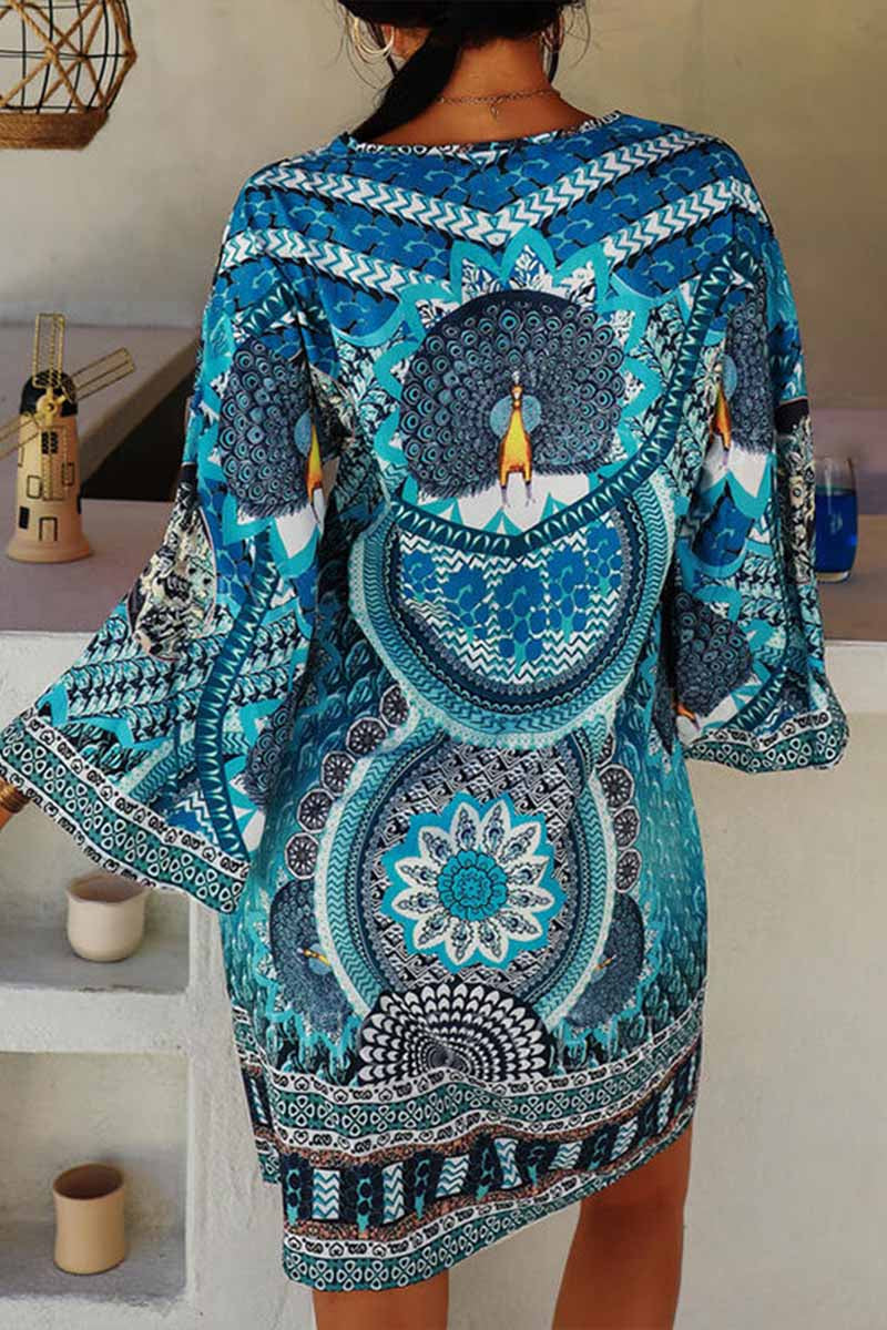 Dámské neformální šaty s dlouhým rukávem a výstřihem do V s etnickým potiskem