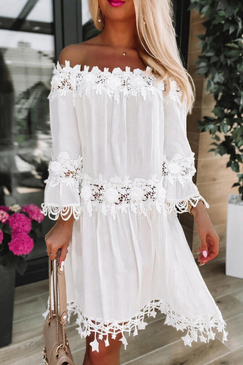 Dámské krajkové minišaty bez ramínek