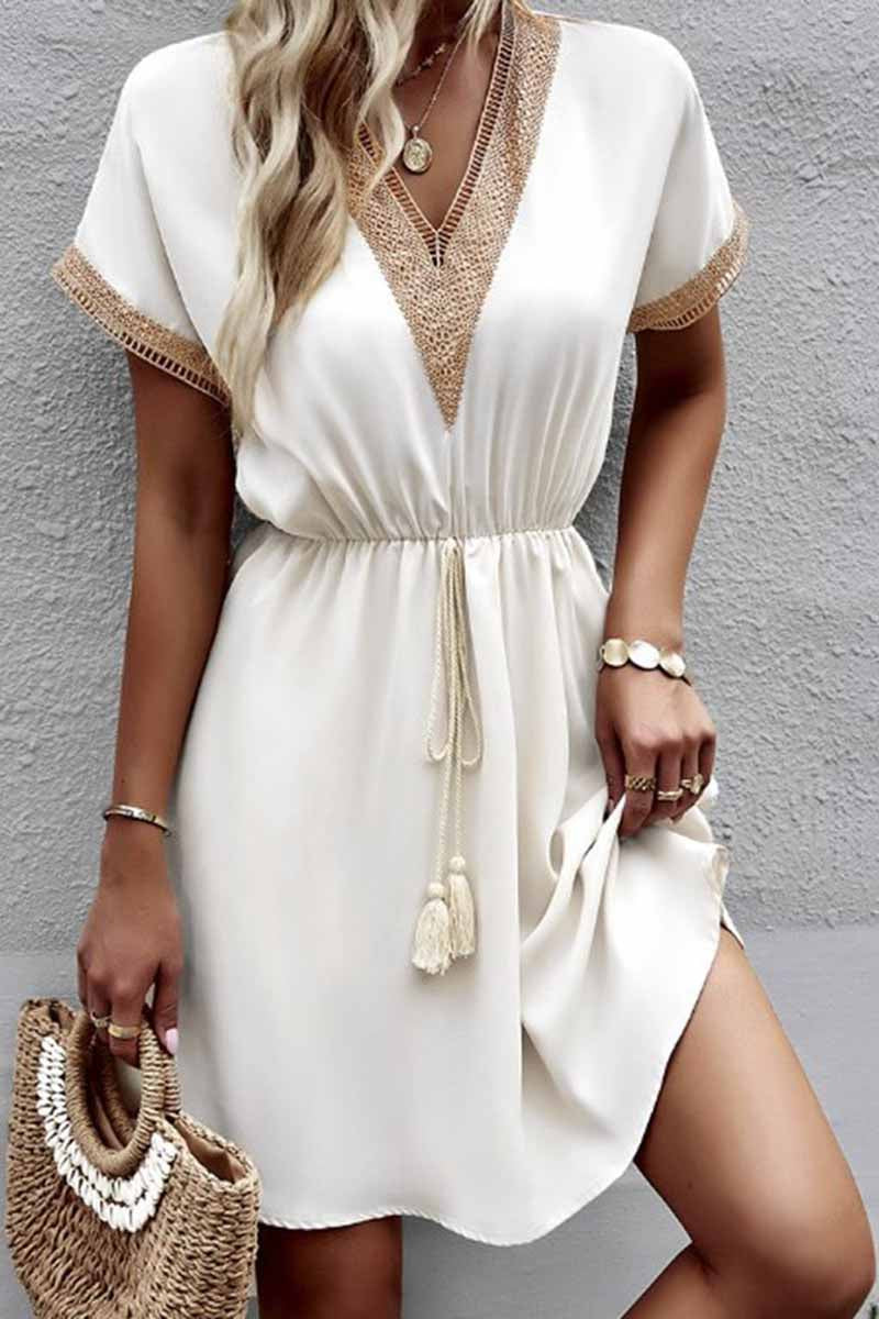 Dámské jednobarevné krajkové šaty s krátkým rukávem a výstřihem do V