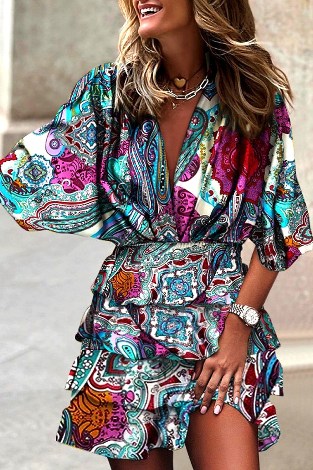 Dámské šaty Dolman s nepravidelným lemem a výstřihem do V