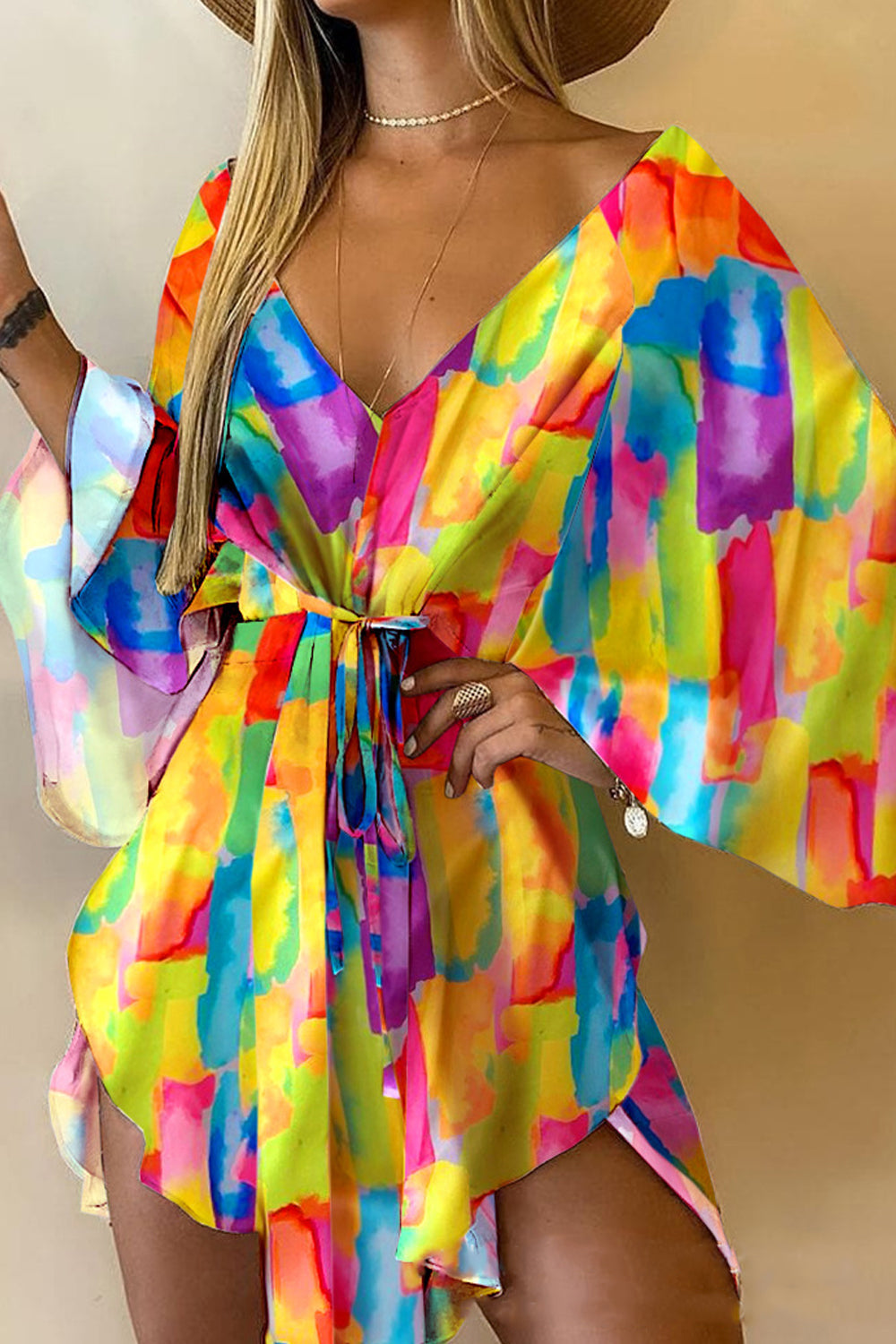 Dámské nepravidelné šaty s výstřihem do V s potiskem