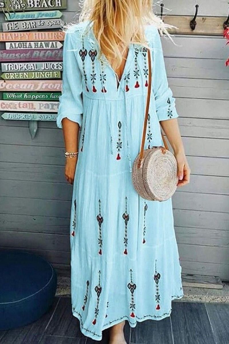 Dámské maxi šaty s vícebarevným potiskem s výstřihem do V